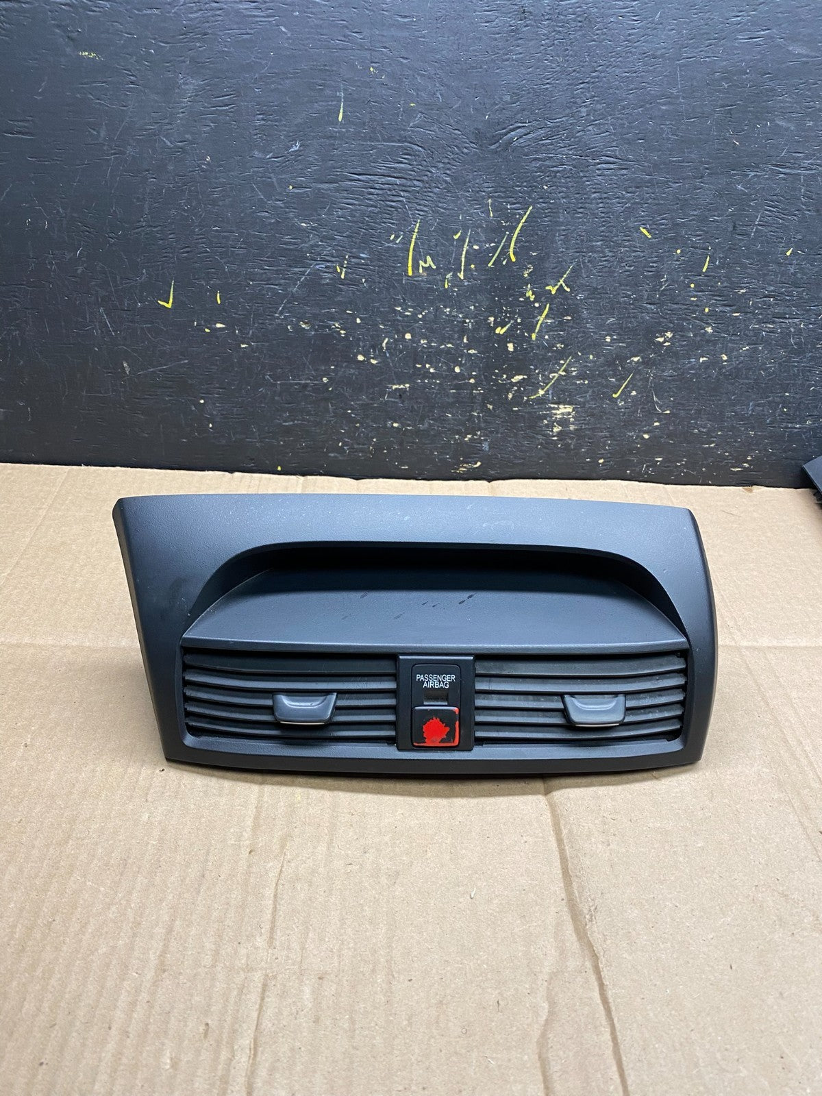 2004 to 2008 Acura TL Front Dash Dashboard AC Center Clock Air Vent AA4573 DG0