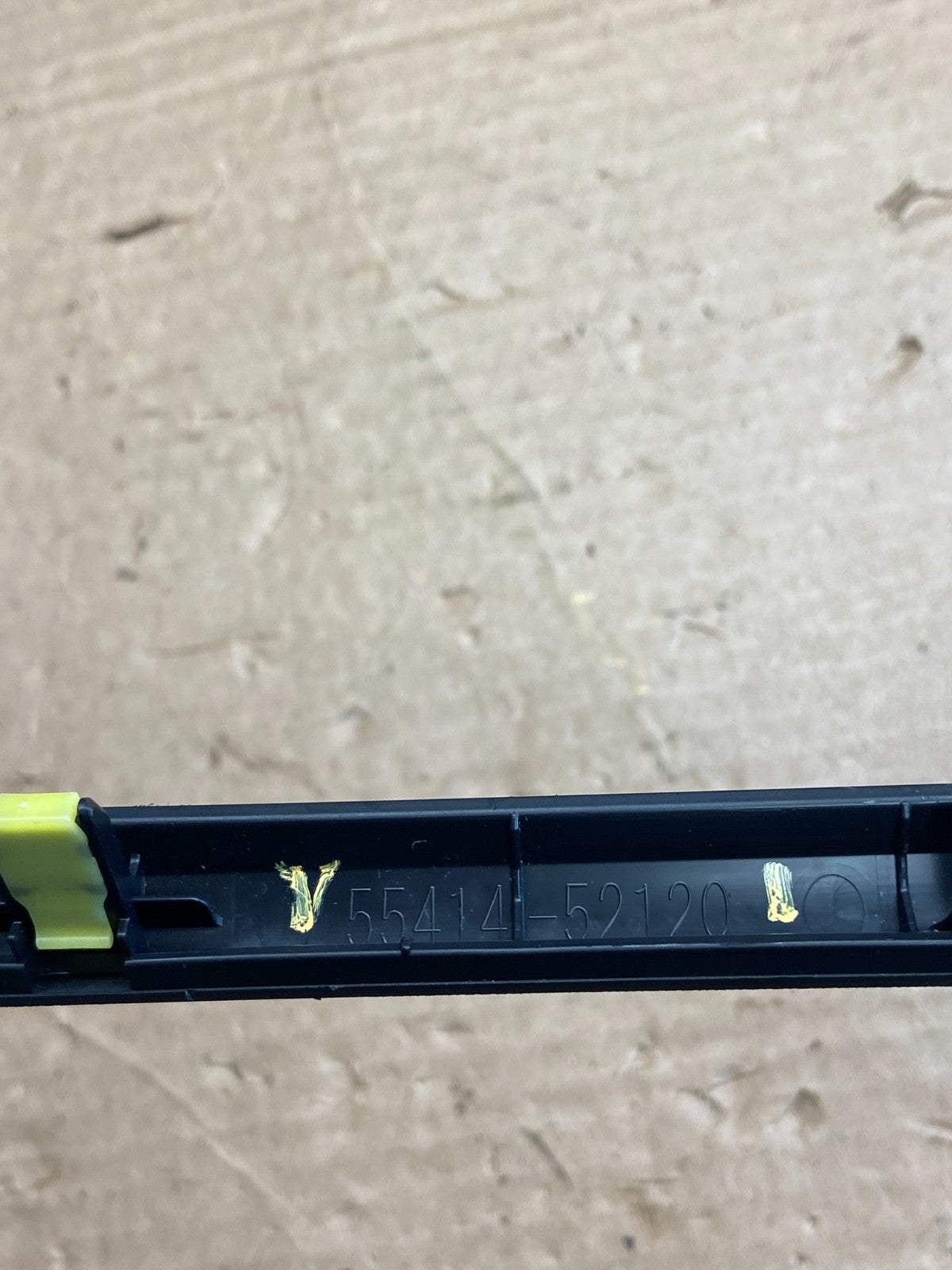 2015 to 2017 Toyota Prius C Radio CD Player Screen Bezel Trim af2621 DG4