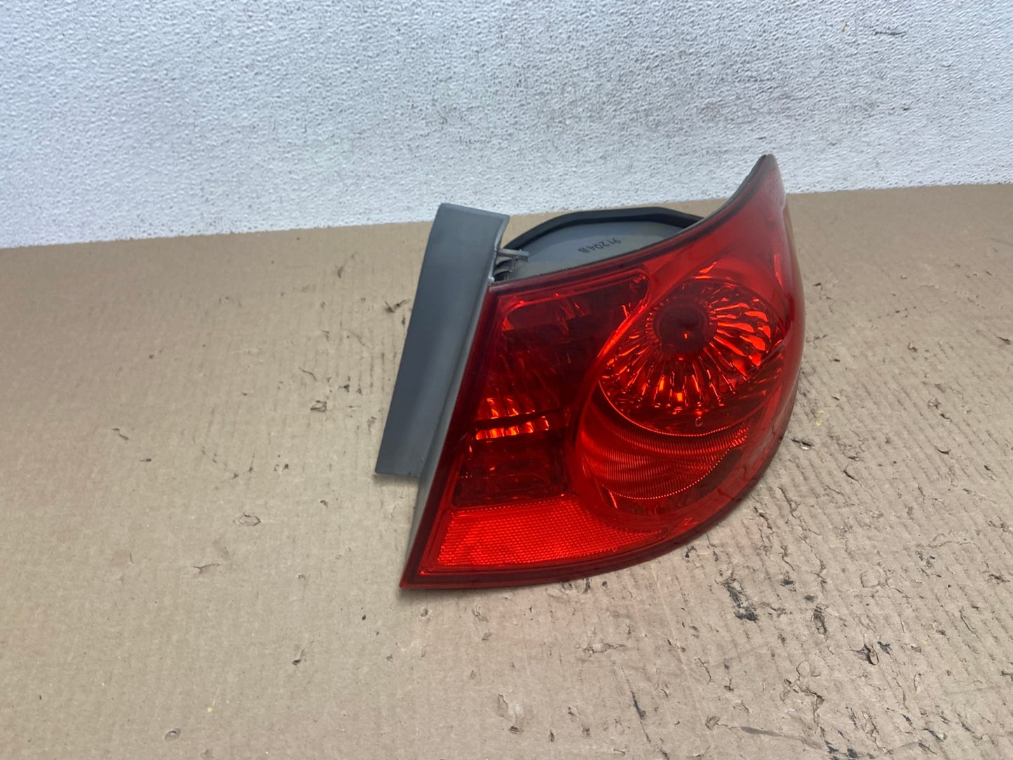 2007 to 2010 Hyundai Elantra Sedan Right Passenger Side Tail Light AF7066 LK2