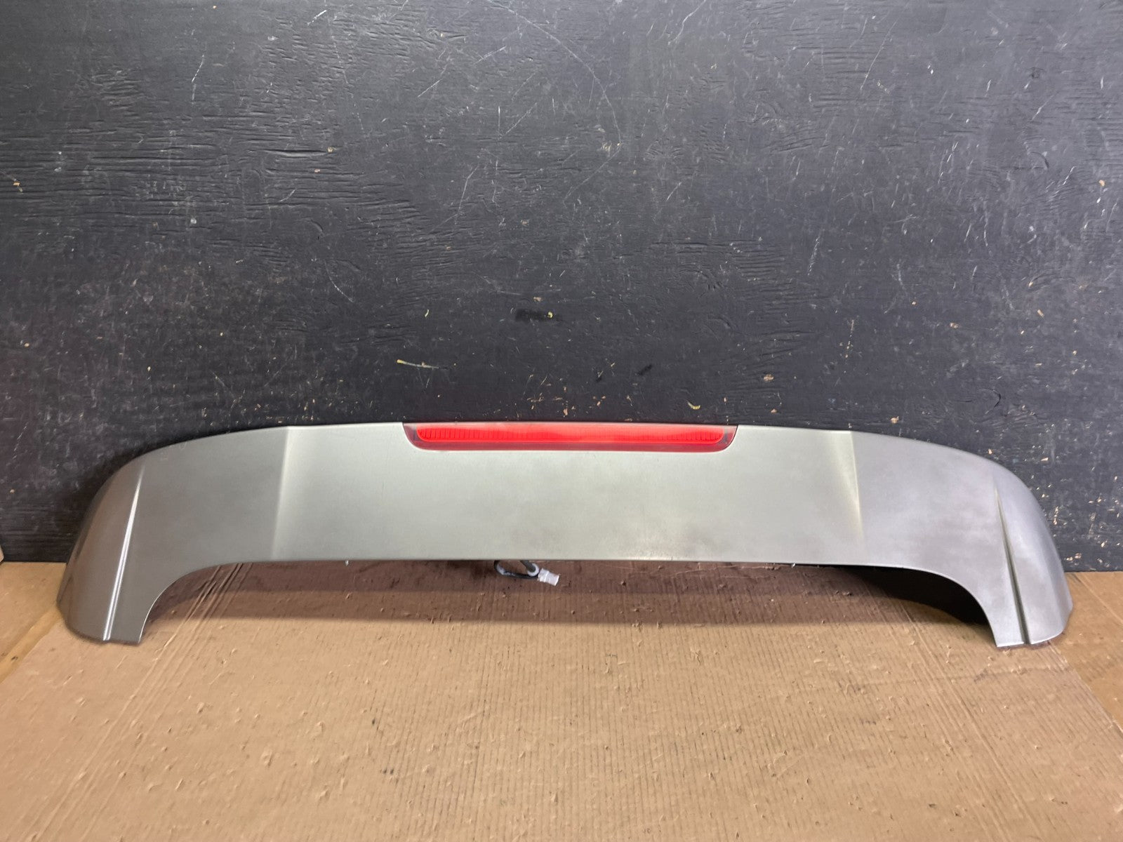 2016 to 2020 Kia Sorento Rear Spoiler Wing Brake Light OEM aa2170 DG0