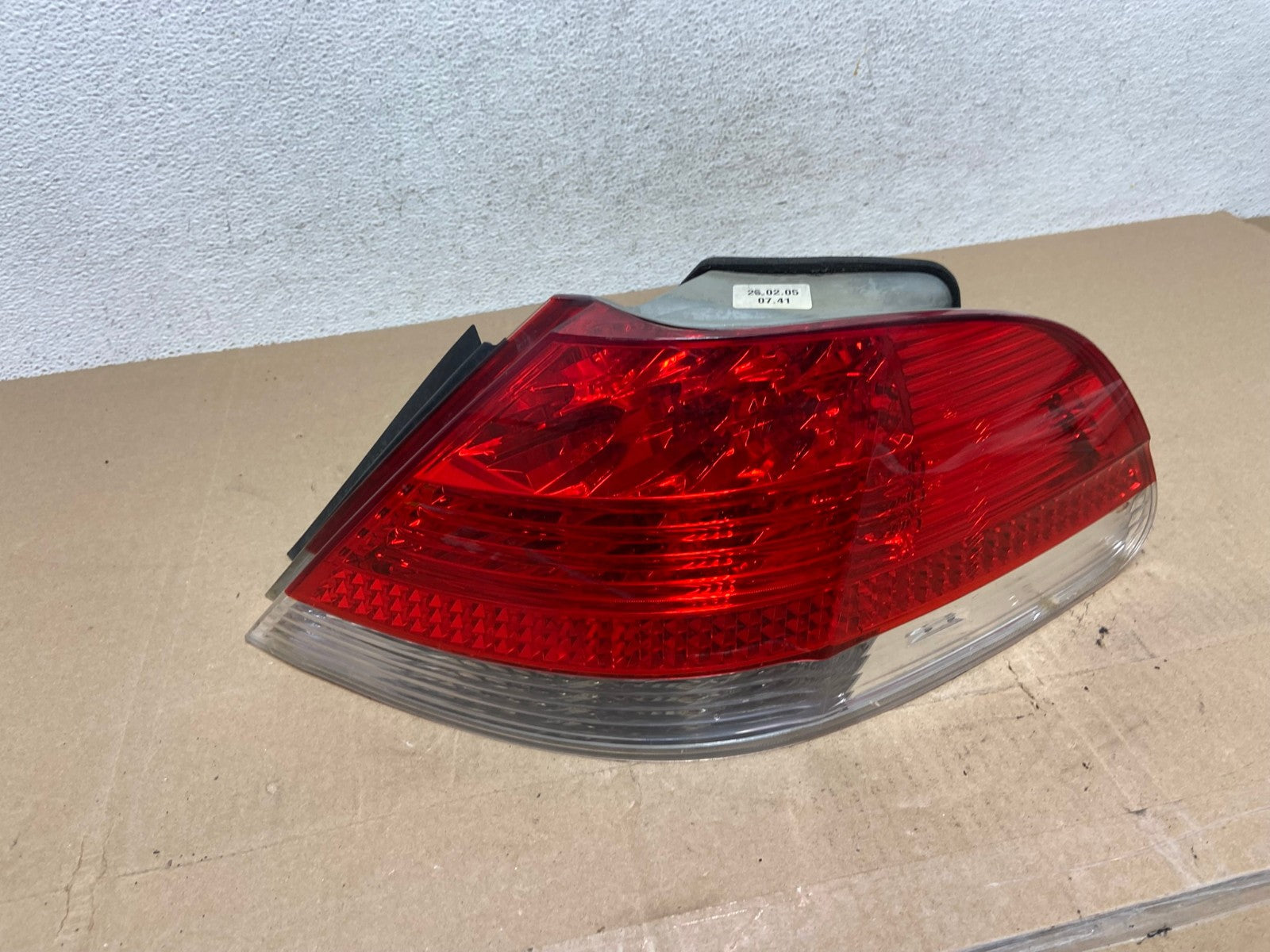 2006 to 2008 BMW 7-Series 750li 760li Right Passenger Tail Light AE6686 LK0