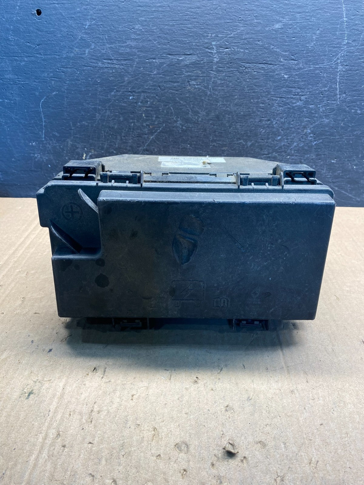 2008-2009 Dodge Journey Fusebox Fuse Box Relay Body BCM Module AE7672 DG5