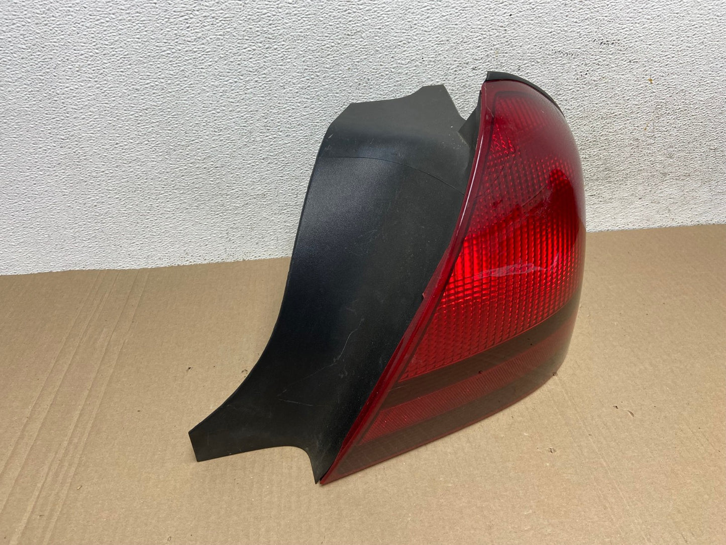 2003 to 2011 Mercury Grand Marquis Right Passenger Side Tail Light AE9420 LK2