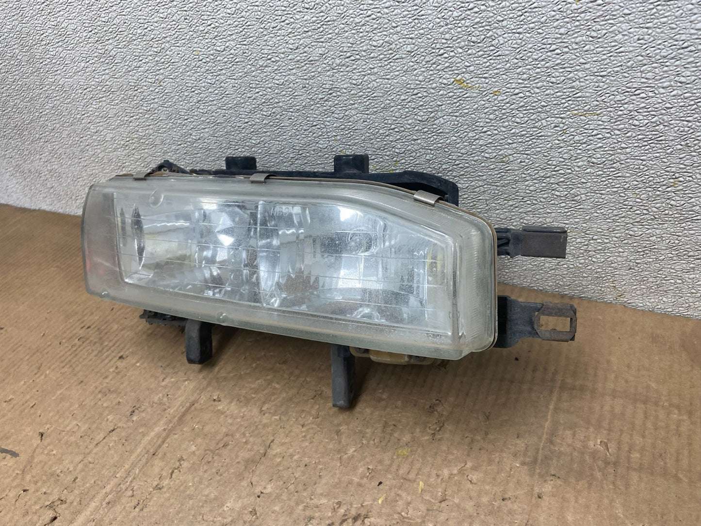 1990 to 1991 Honda Accord Right Passenger RH Headlight AA6668 DG1