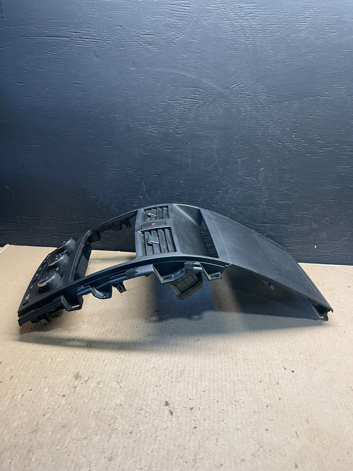 2010 - 2015 Mazda CX-9 Radio Dash Trim Bezel W/Vent AC Climate Control E2160 DG11