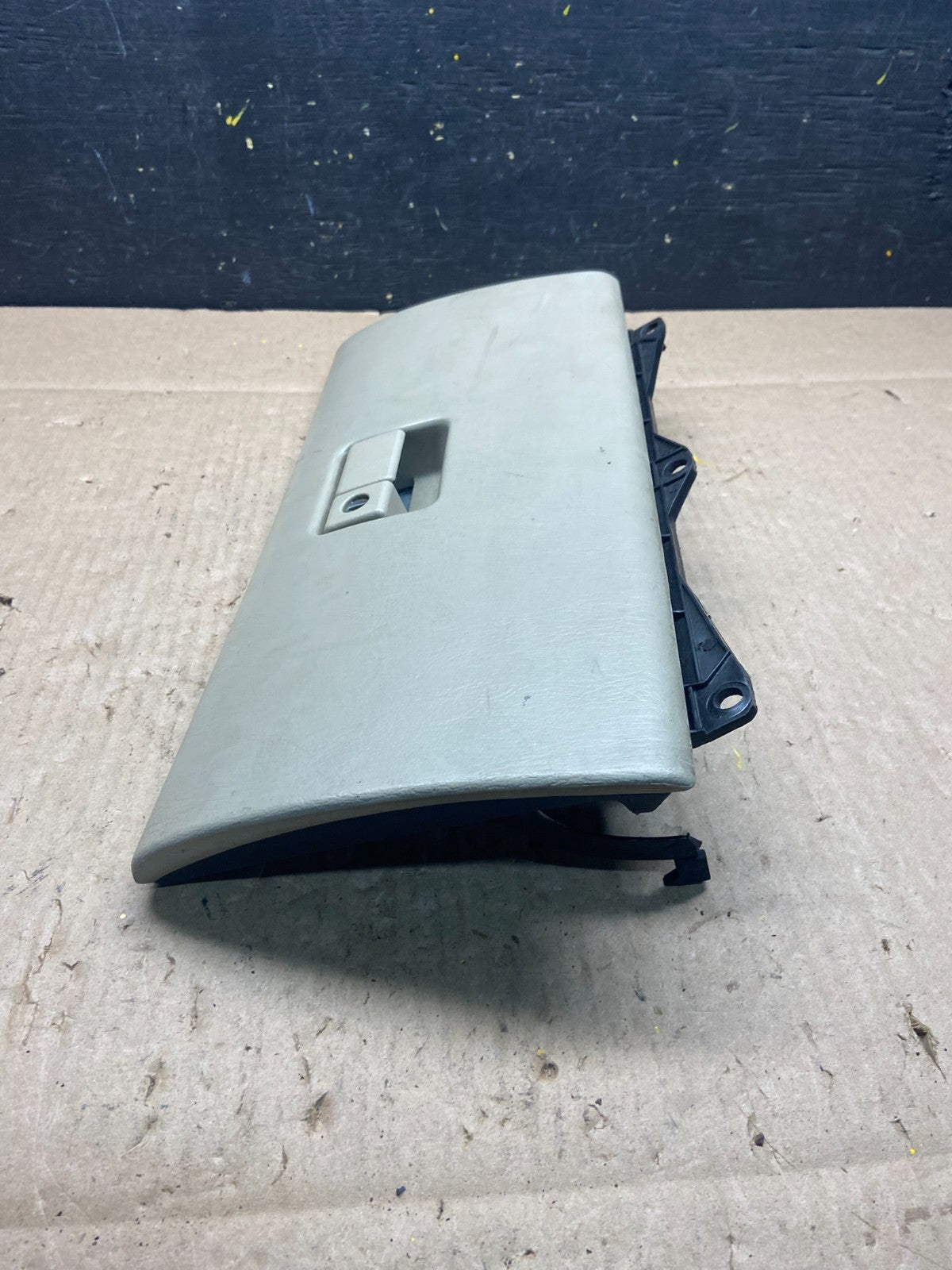1995-1999 Toyota Avalon Front Dash  Storage Door Lid Cover Handle P5489 DG1