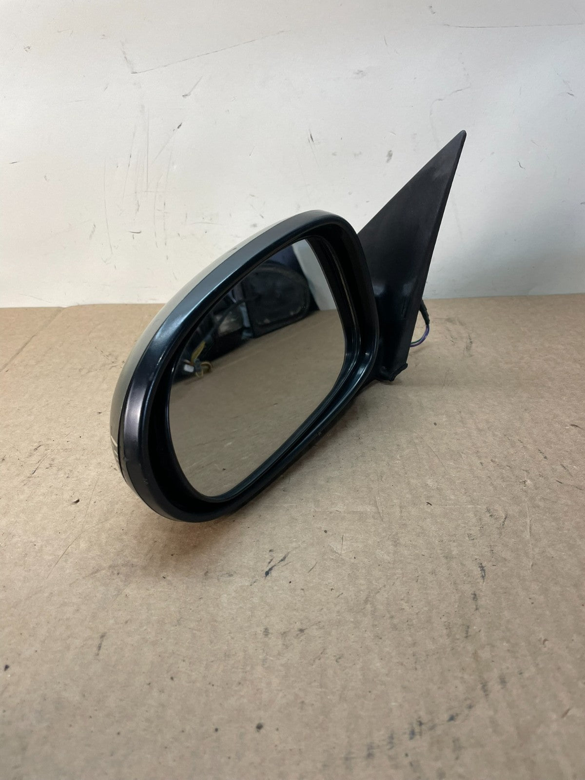 2000 to 2004 Infiniti i30 i35 Front Left Driver LH View Door Mirror AG2789 MS2