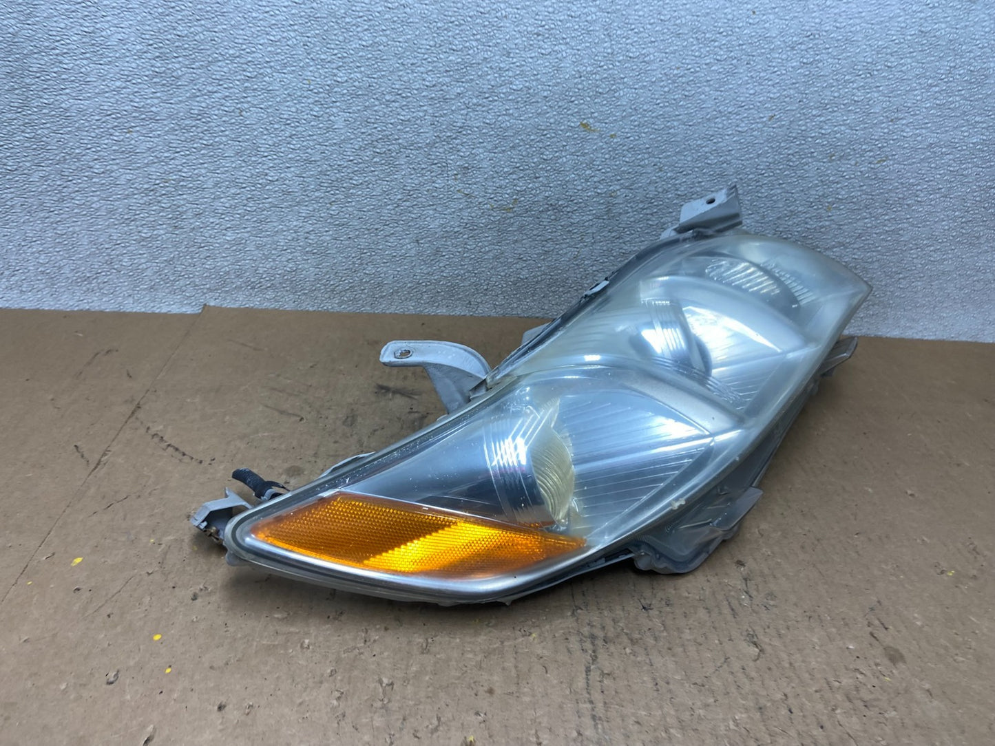 2007 - 2009 Toyota Camry Halogen Right Passenger Headlight Z8072 DW2