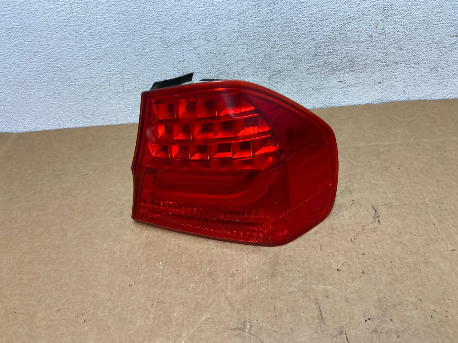 2009 2010 BMW 328i 3 Series Right Passenger RH Side Tail Light AD6137 LK0