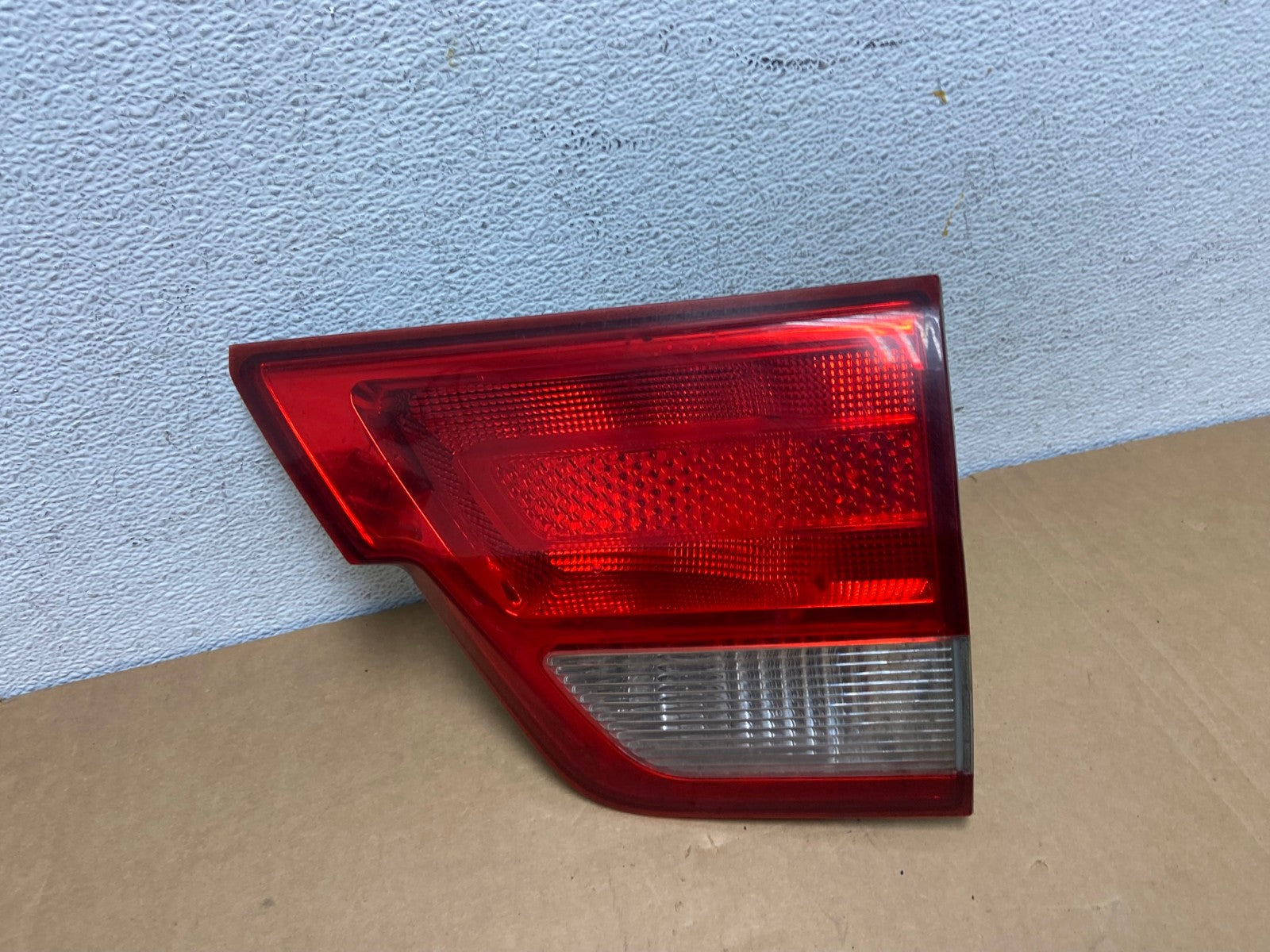 2011-2013 Jeep Grand Cherokee Right Passenger Rh Inner Tail Light AD2642 LK0