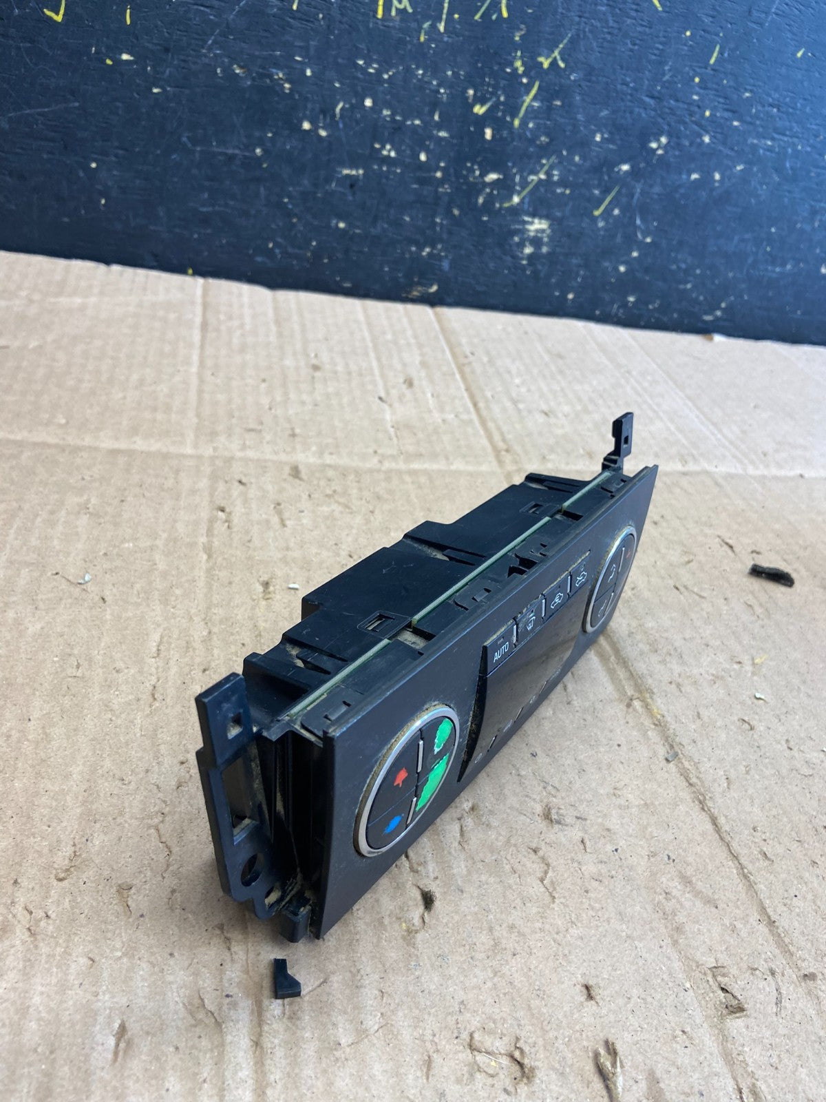 2007 - 2011 Chevrolet Silverado Gmc Sierra A/C Heater Climate Control ac9190 DG2