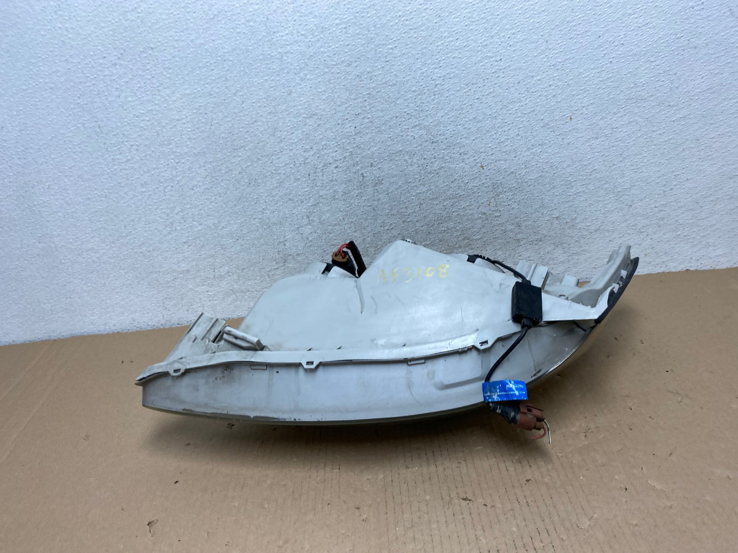 2002 to 2004 Toyota Camry Halogen Headlight Right Passenger Rh AF3108 LK8