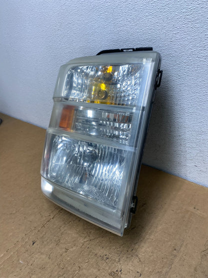 2008-2014 Ford Econoline E150 E250 E350 Right Passenger Headlight AD0693 DW1