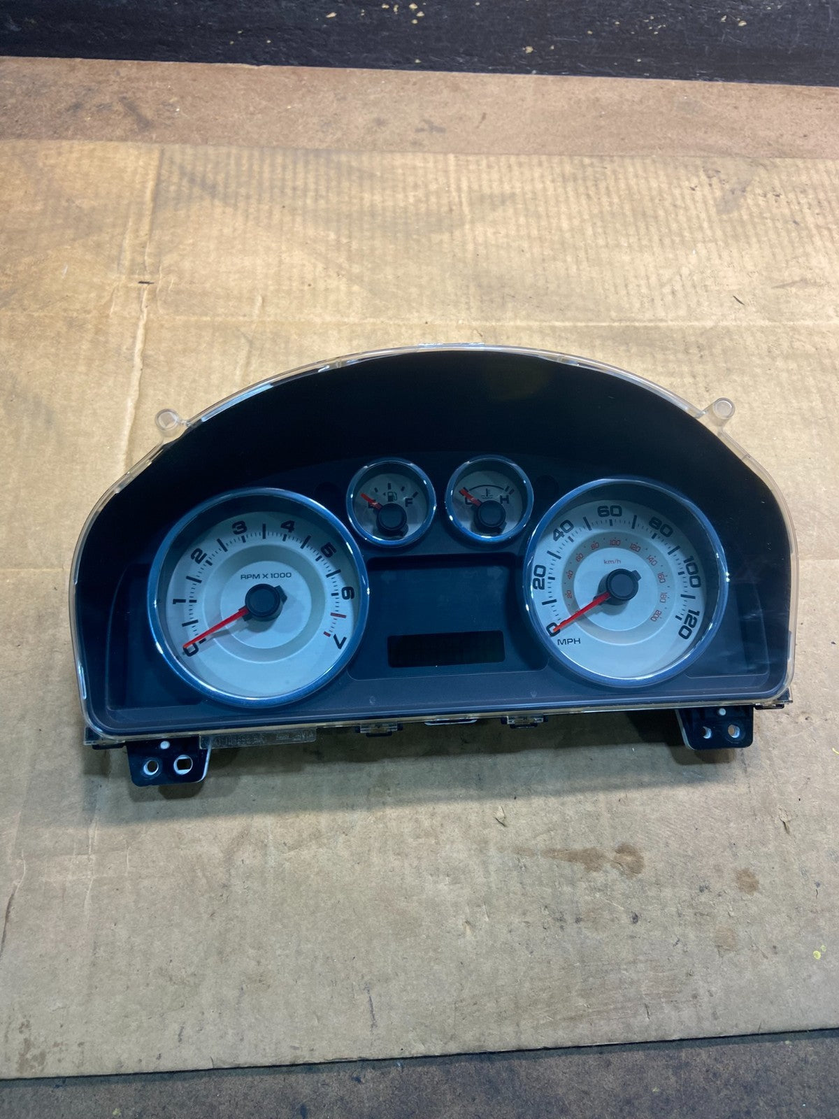 2008 - 2010 Ford Edge Gauge Speedometer Cluster Y4563 DG1