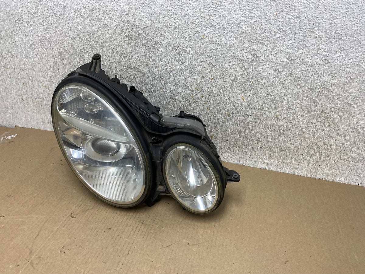 2003-2006 Mercedes E E320 E350 Class Right Passenger Halogen Headlight AH6718 DW2