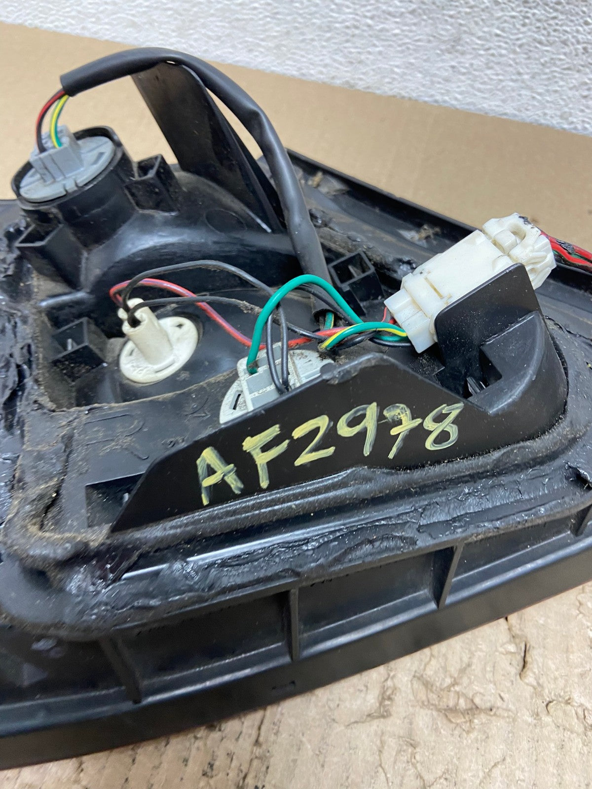 2000 to 2001 Nissan Altima Tail Light Right Passenger Rh Side AF2978 LK6