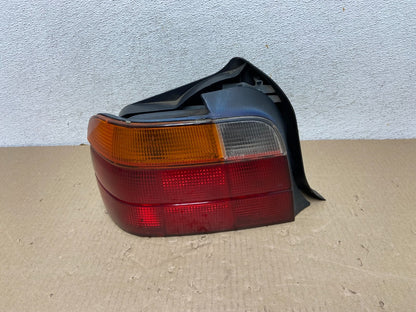 1995-1999 BMW E36 318ti Compact Hatchback Left Driver LH Tail Light OE AG5895 DG0