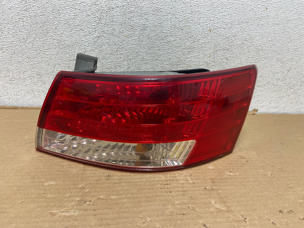 2006 2007 2008 Hyundai Sonata Right Passenger Rh Side Tail Light AG9204 LK0