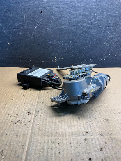 2009 to 2016 GMC Acadia Rear Trunk Liftgate Power Motor Actuator OEM AA7869 DG3