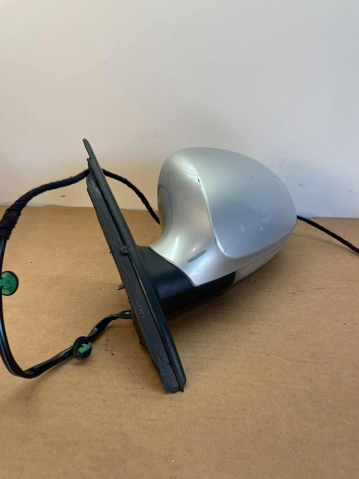 2006-2010 Volkswagen Passat Left Driver Turn Sgn View Door Mirror AG0570 DG1