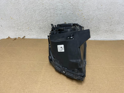 2000 to 2005 Cadillac Deville Right Passenger RH Side Headlight AH3103 DW7