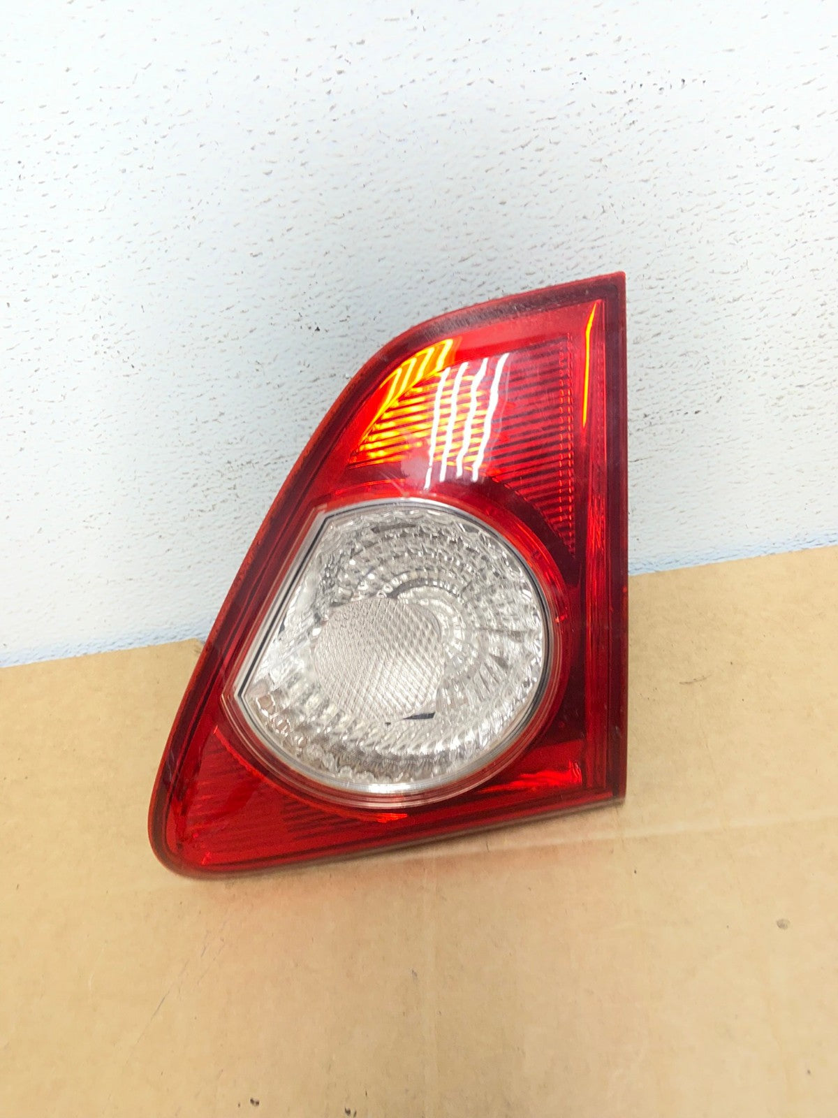 2009-2010 Toyota Corolla Right Passenger Rh Side Tail Light Inner AD5379 LK0