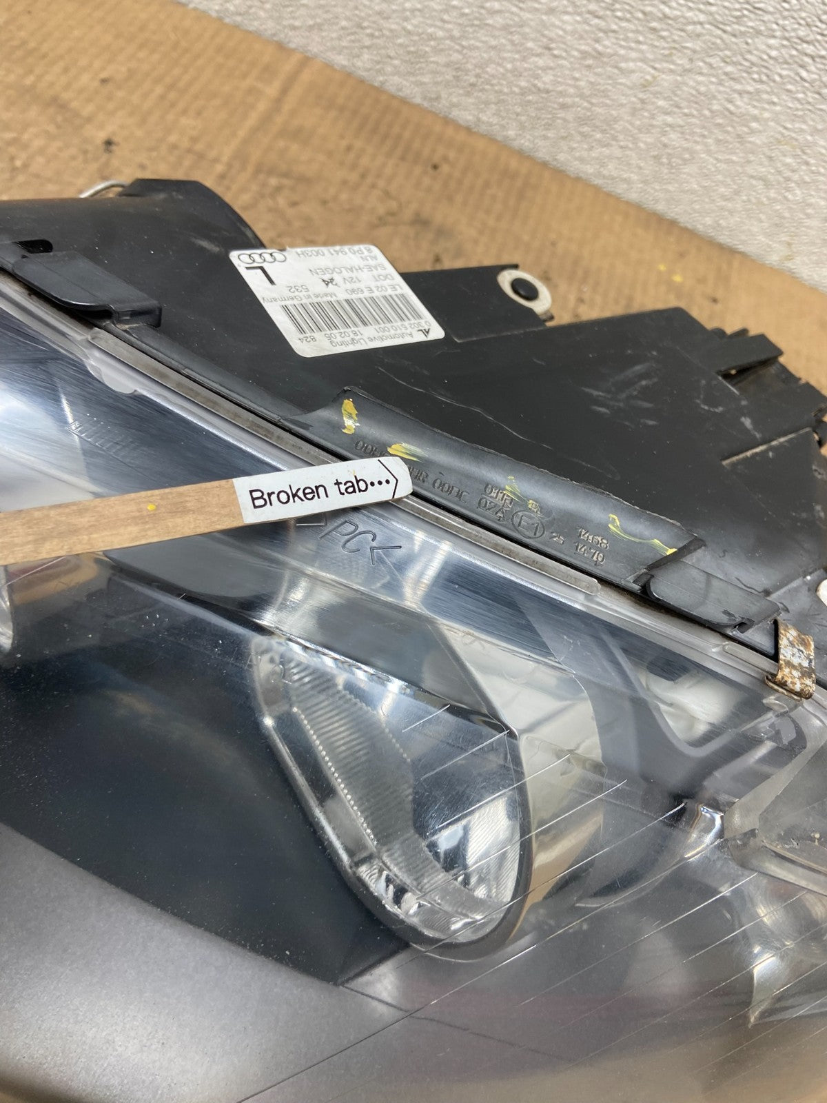 2005 to 2008 Audi A3 Left Driver LH Side Halogen Headlight OEM AA8402 DW4