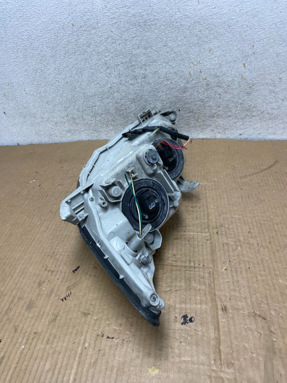 2005 to 2006 Toyota Camry Right Passenger RH Halogen Headlight TYC AI8180 DW6