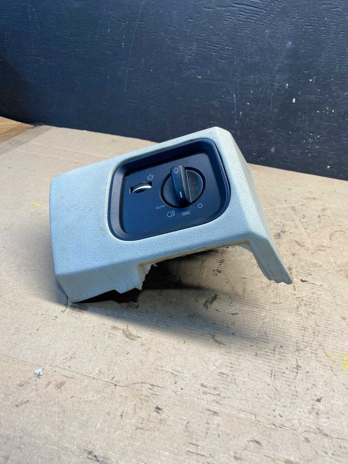 2006 to 2009 Land Rover Range Rover Sport Left Headlight Switch N7429 PS4