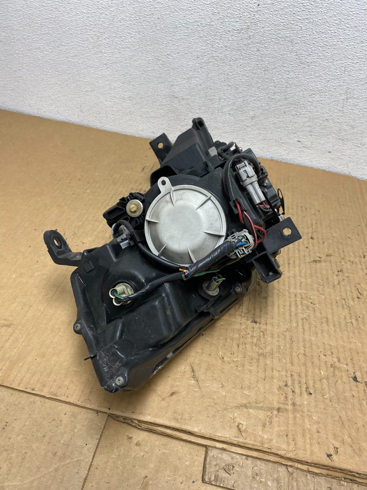 2003 to 2007 Nissan Murano Headlight Xenon HID Left Driver LH AC7805 DW8