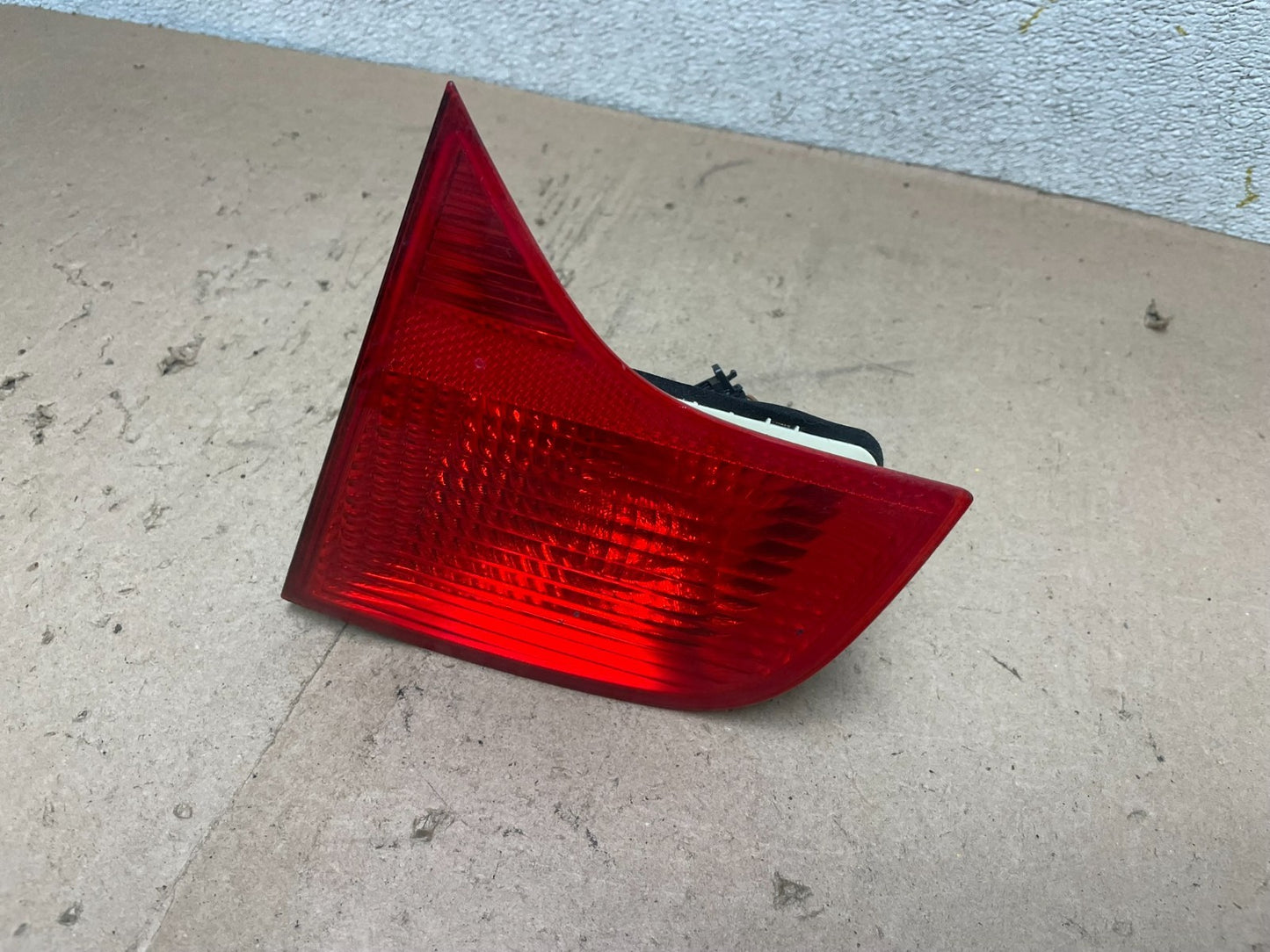2004-2008 Audi A4 Sedan Right Passenger RH Side Inner Tail Light OEM Q4837 DW1