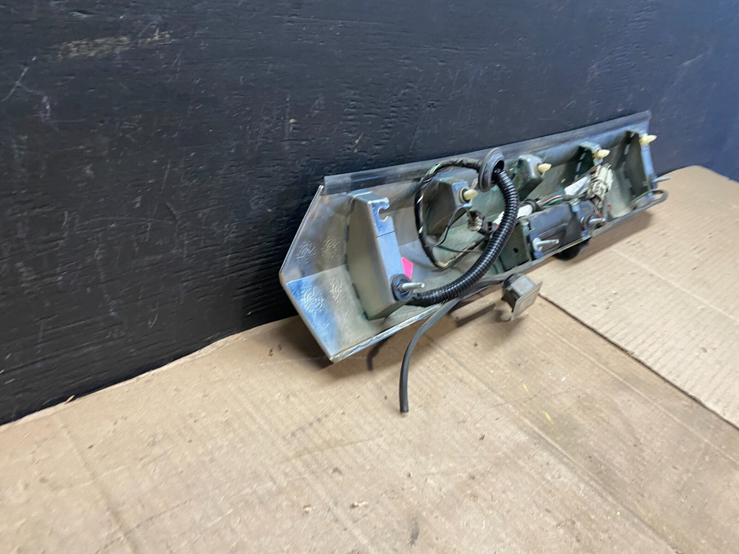 2011-2015 GMC Terrain Tailgate Chrome Finish Molding with Camera Oem E34318