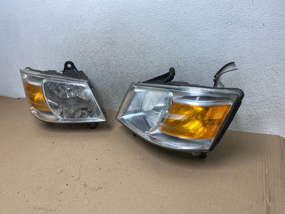 2008 to 2010 Dodge Caravan Left+Right Set Side Halogen Headlights AJ2424 DW1