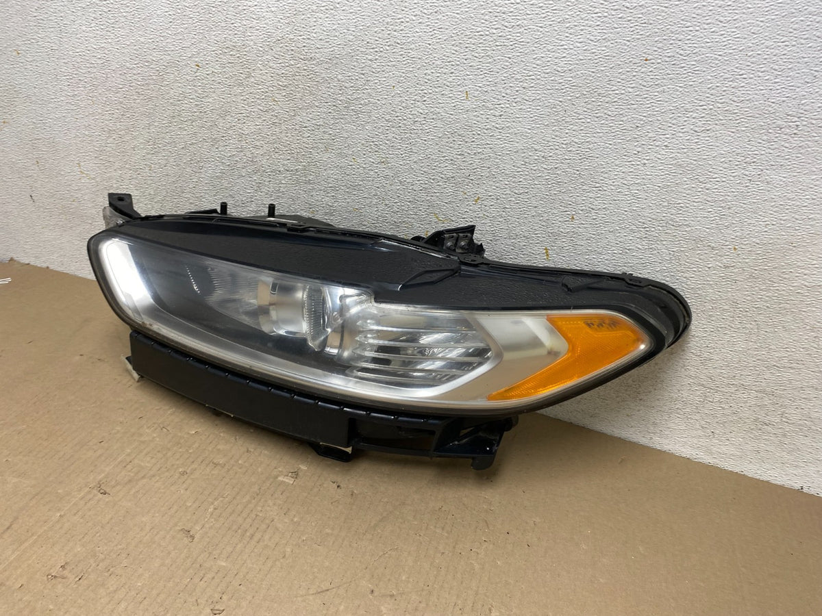 2013 to 2016 Ford Fusion Left Driver Lh Side Headlight AH6781 DW2