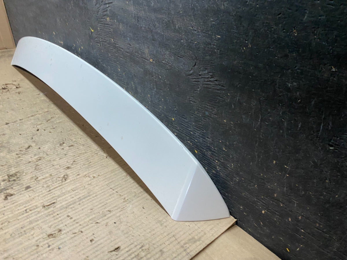 2007 to 2013 Mitsubishi Outlander Rear Spoiler 3RD Brake Light V4330 GD1