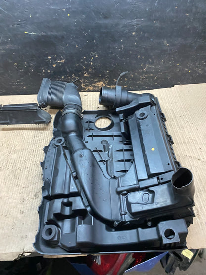 2005 - 2008 Volkswagen Jetta Beetle 2.5L Passat Engine Cover 07k129601G V4255 DG7