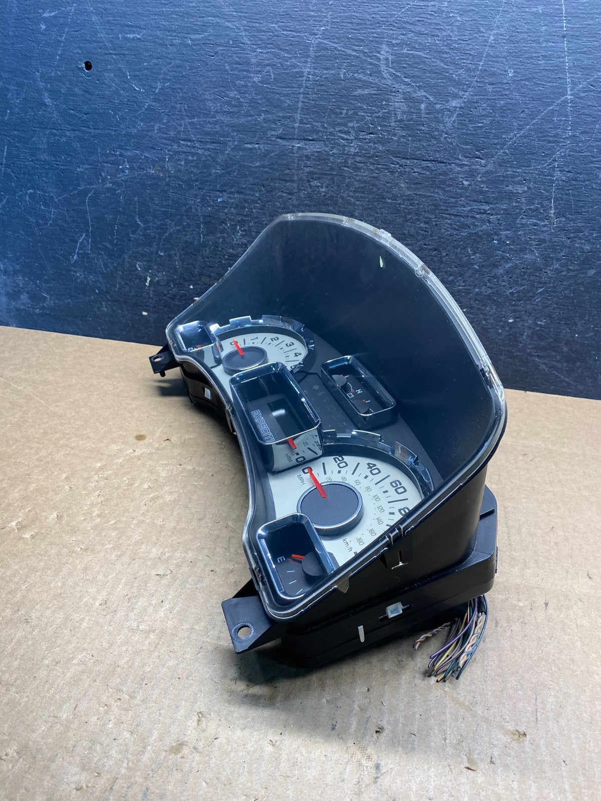 2007 to 2014 Ford Expedition Speedometer Cluster Gauge ag7418 DG2