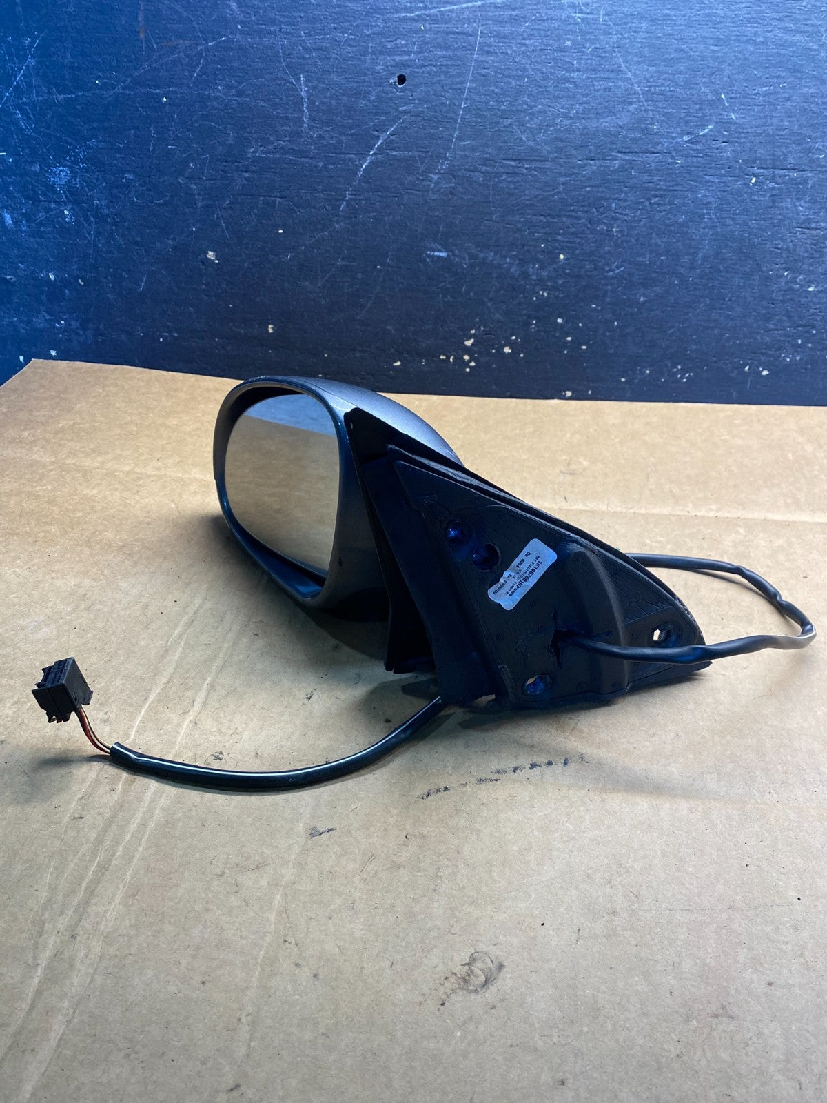 2006-2010 Volkswagen Jetta Left Driver View Door Mirror OEM AB3555 MS10