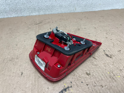 2013-2016 Chevrolet Malibu Right Passenger Rh Inner Tail Light W1015 DW7