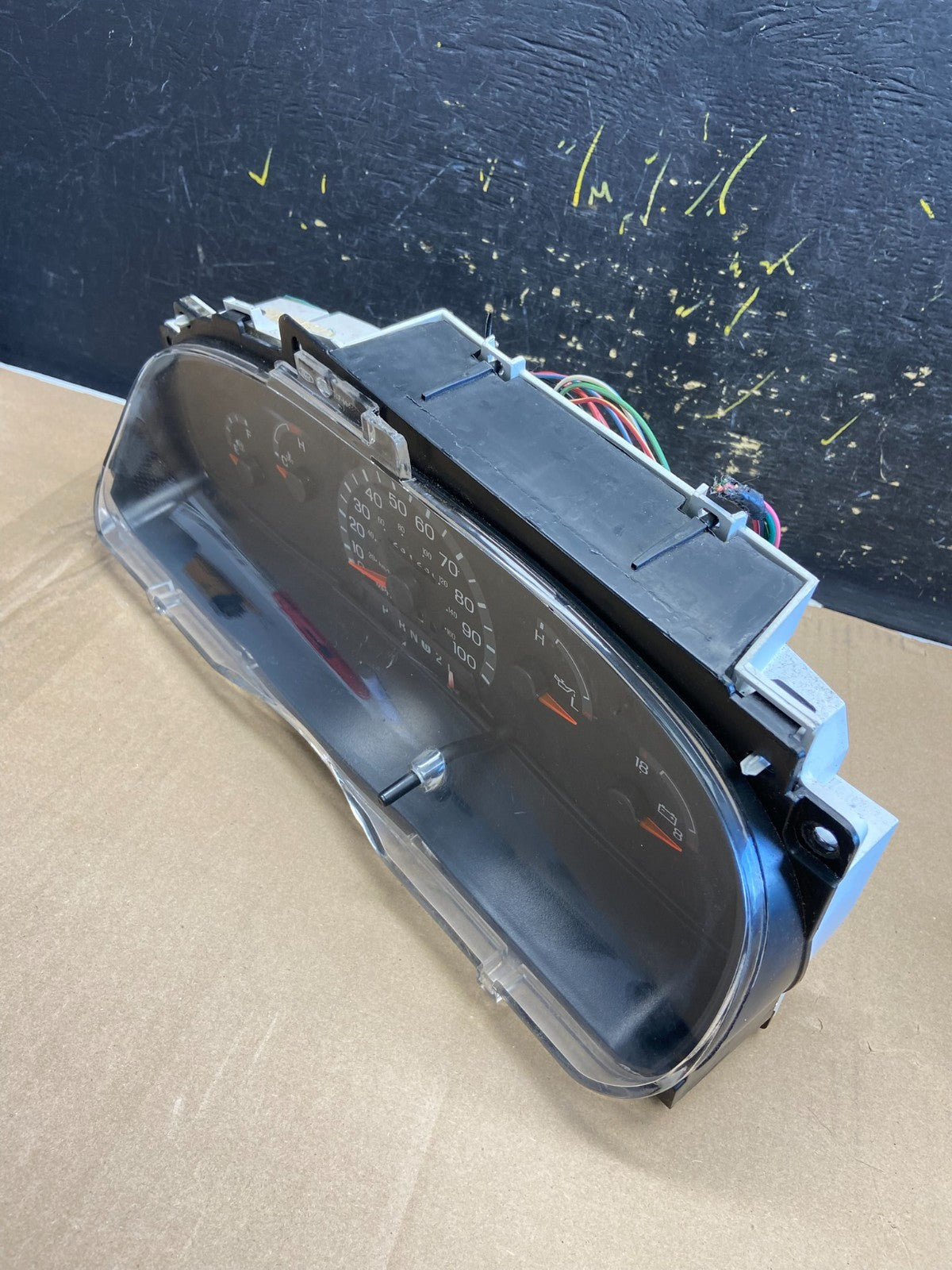 1999 to 2000 Ford E150 E250 E350 VAN Gauge Speedometer Cluster AB1804 DG3