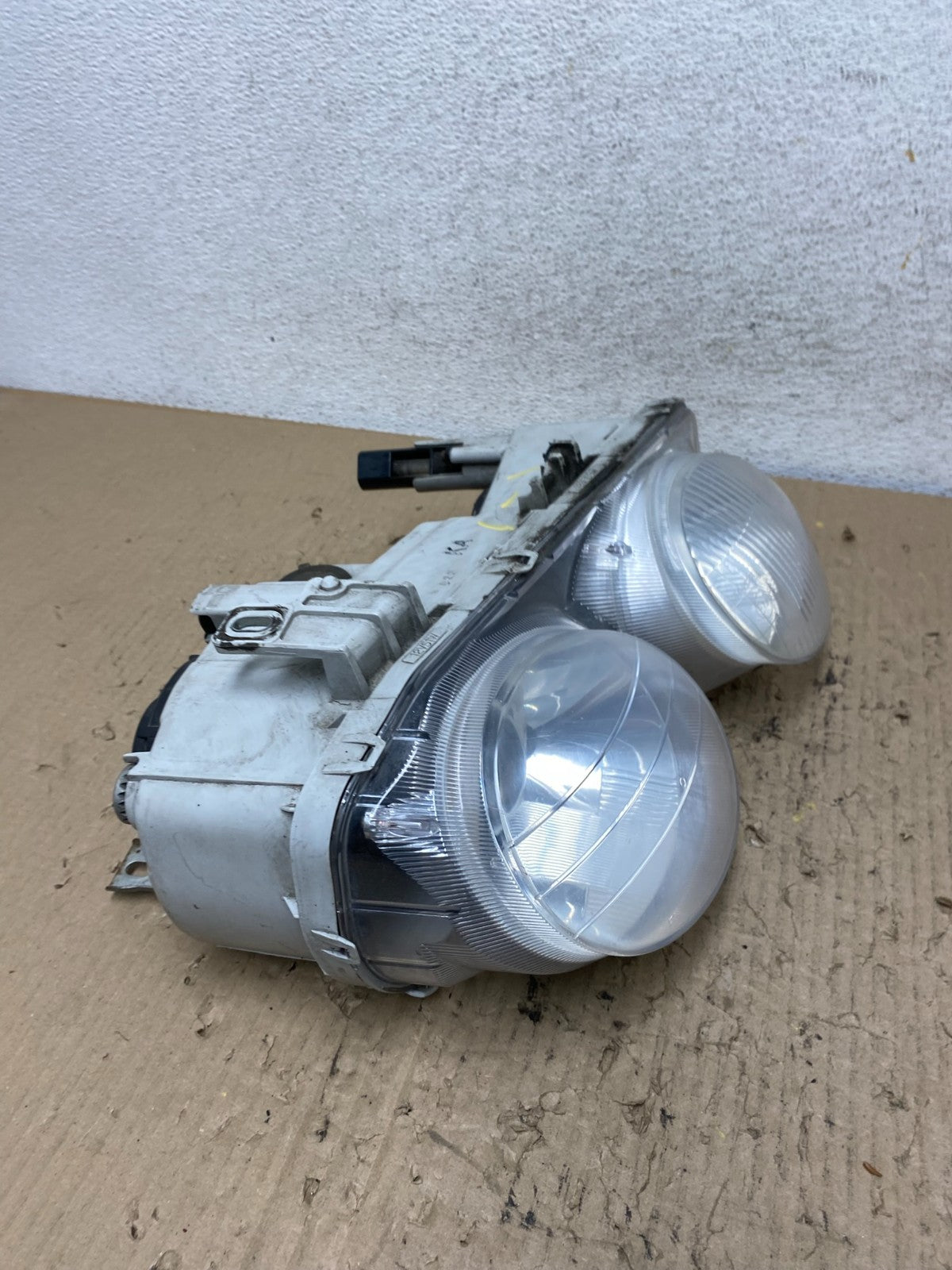 1994 to 2001 Acura Integra 2D Right Passenger Side Headlight AF72022