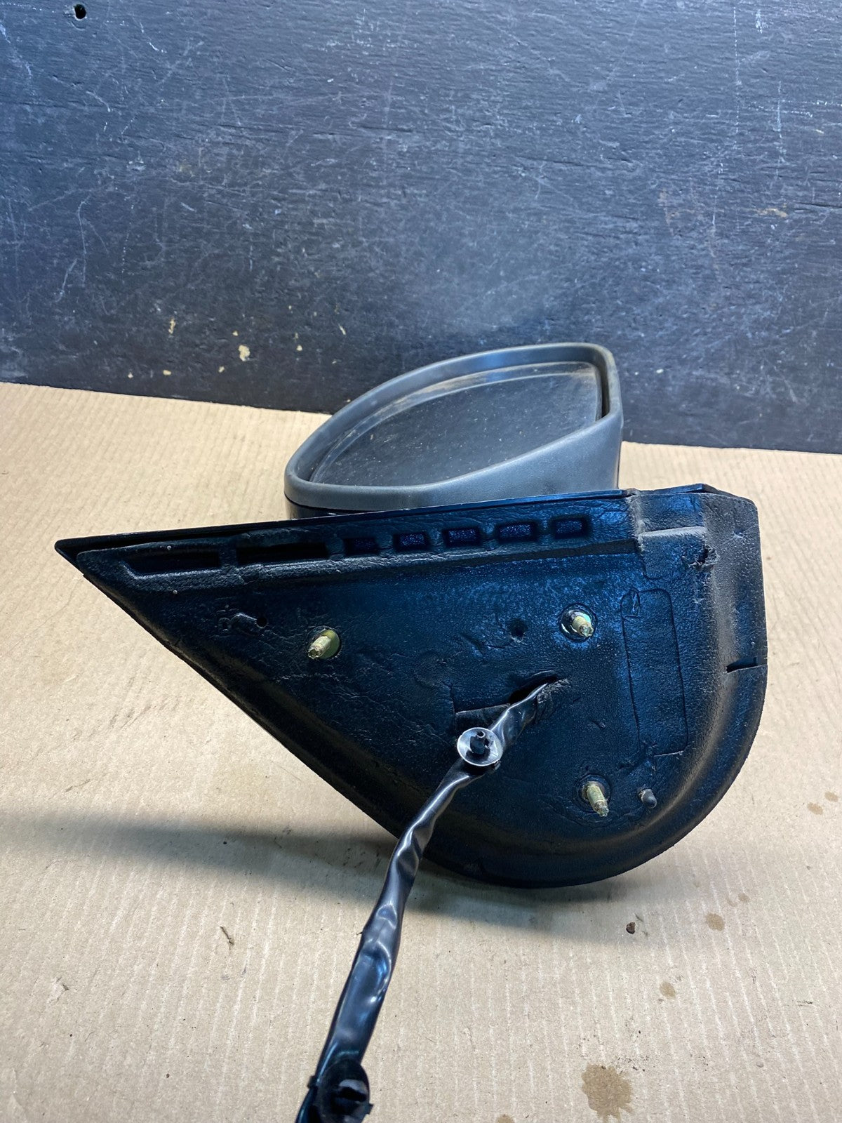 2007-2013 Chevrolet Tahoe Silverado Suburban Right Passenger Mirror AI7151 DG4
