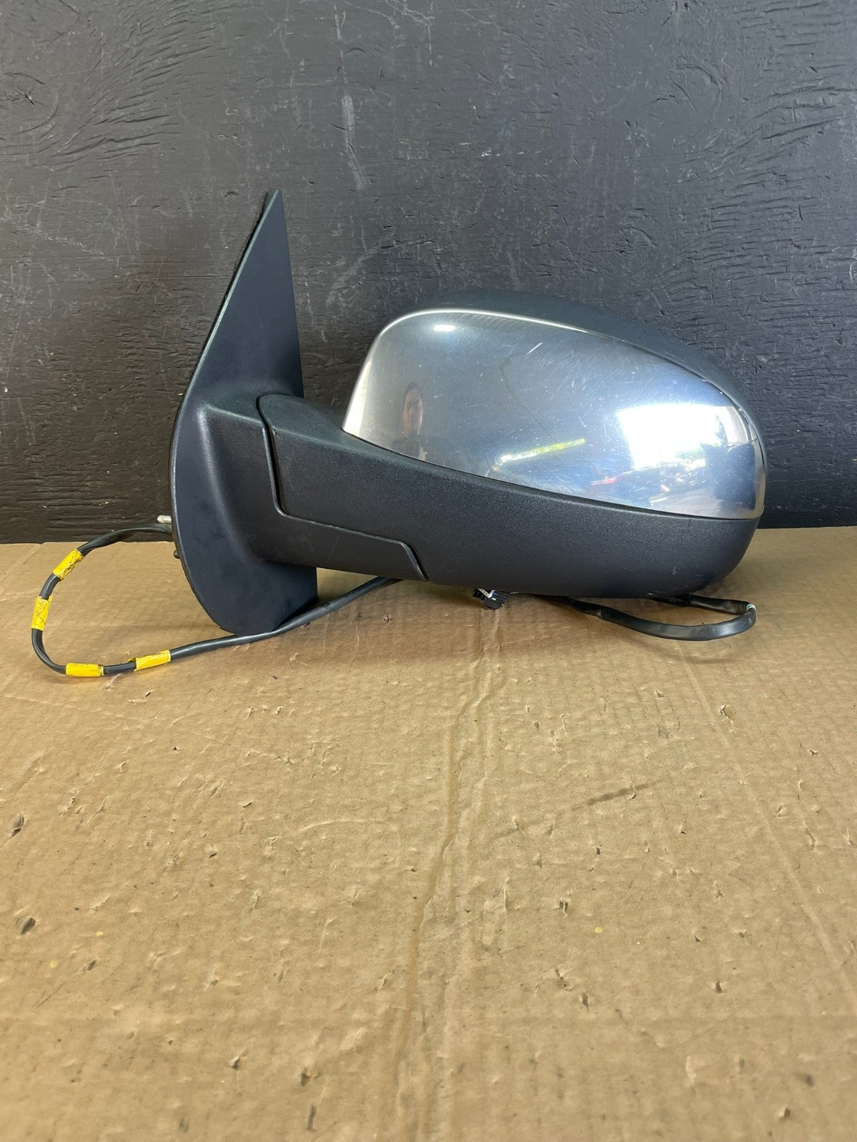 2010-2013 Chevrolet Tahoe Silverado Suburban Left Door Mirror AC9866 DW0