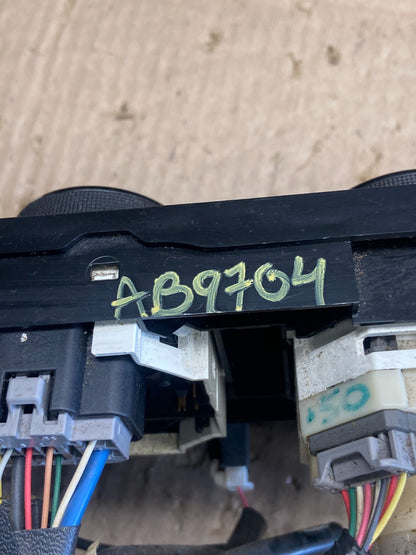 2009 to 2013 Toyota Corolla Matrix Climate Heater A/C AC Control Panel AB9704 DG7