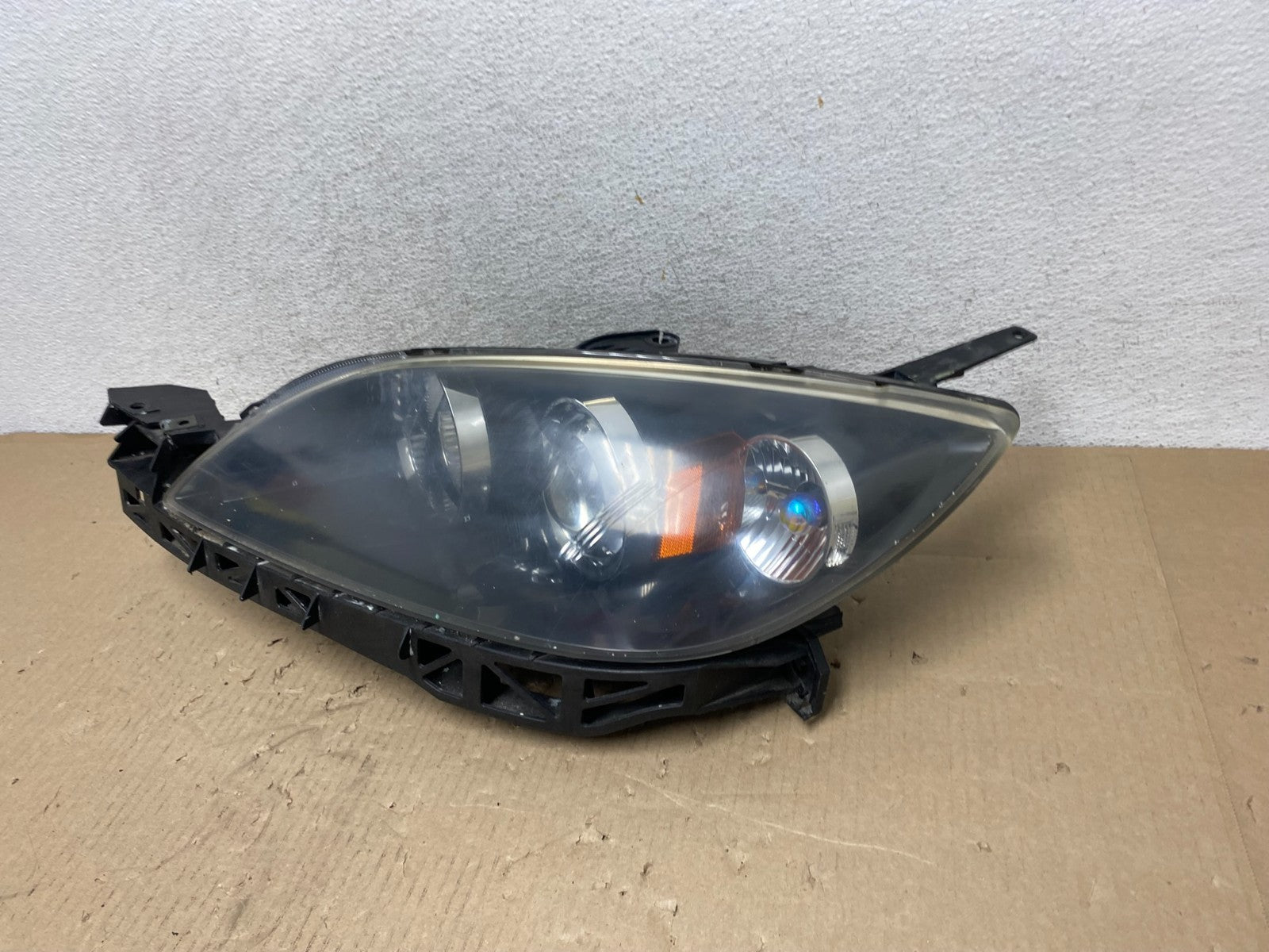 2004 to 2009 Mazda 3 Hatchback Left Driver LH Side Headlight AG5932 DW1