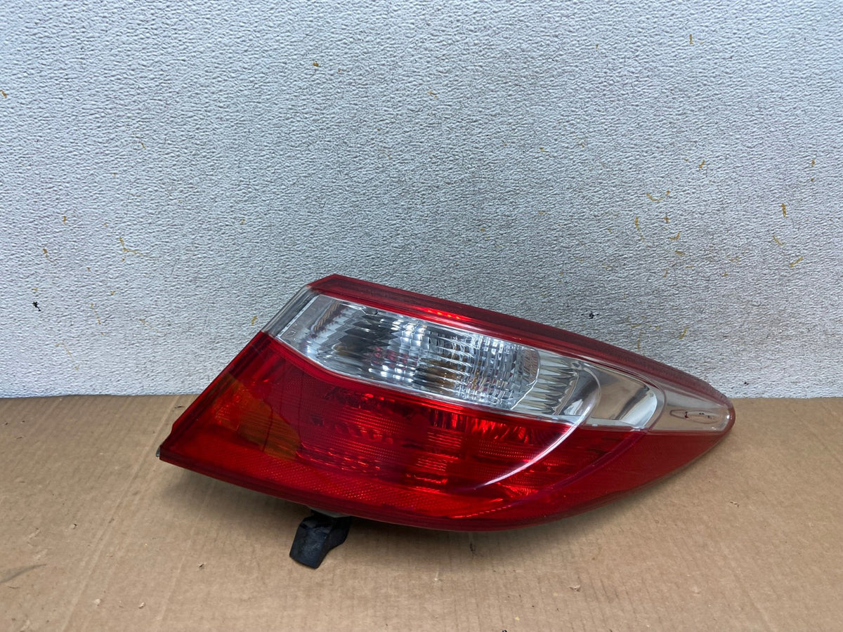 2015 2016 2017 Toyota Camry Right Passenger RH Side Tail Light AI8414 LK0