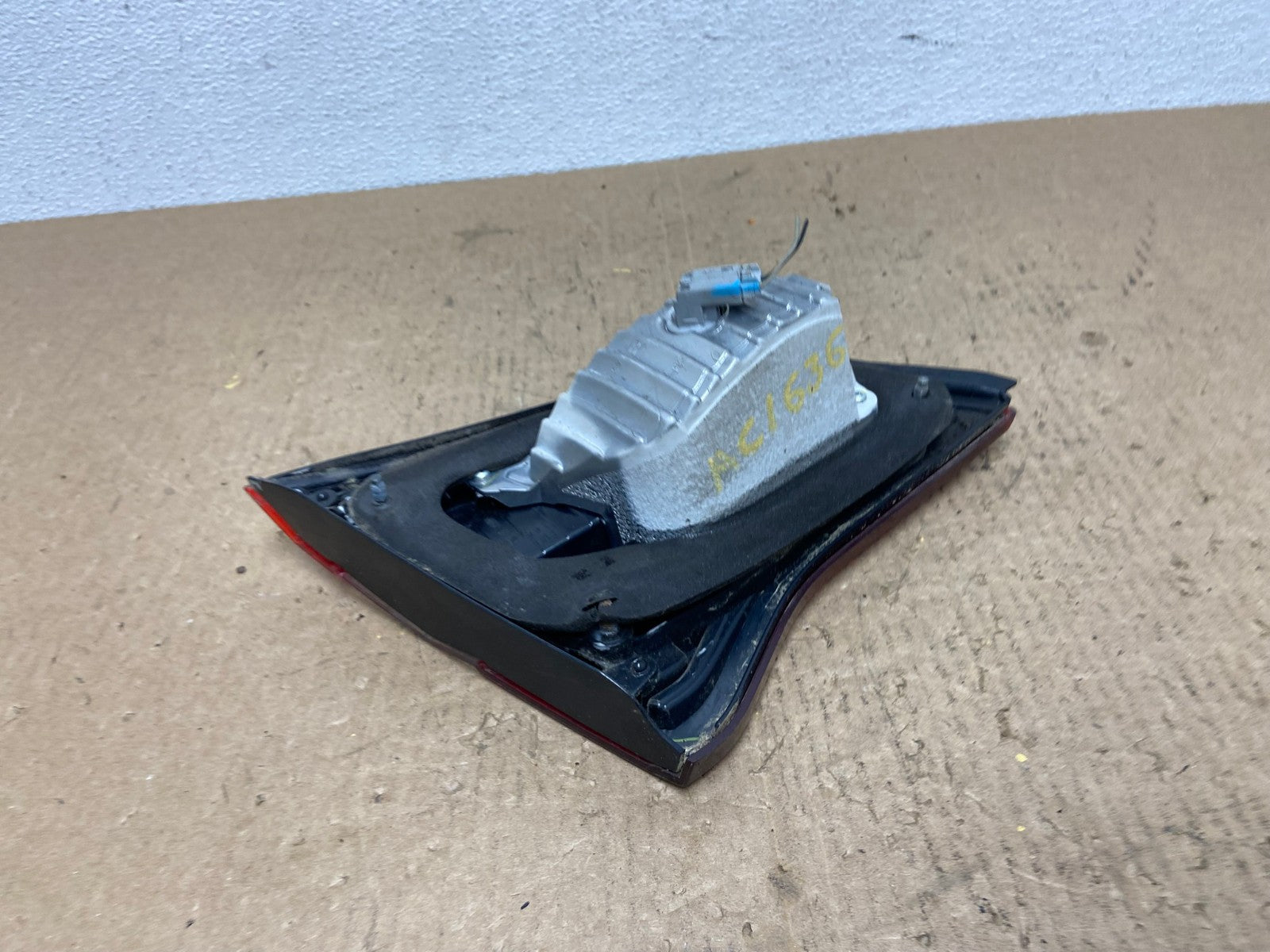 2015 - 2017 Subaru Legacy Right Passenger RH Side Tail Light Inner Oem AC1636 LK4