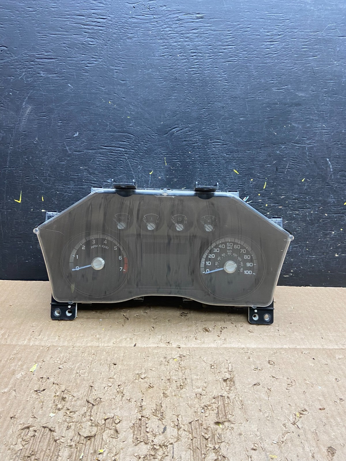 2013 Ford F250 F350 Speedometer Cluster Gauge OEM v7847 DG0