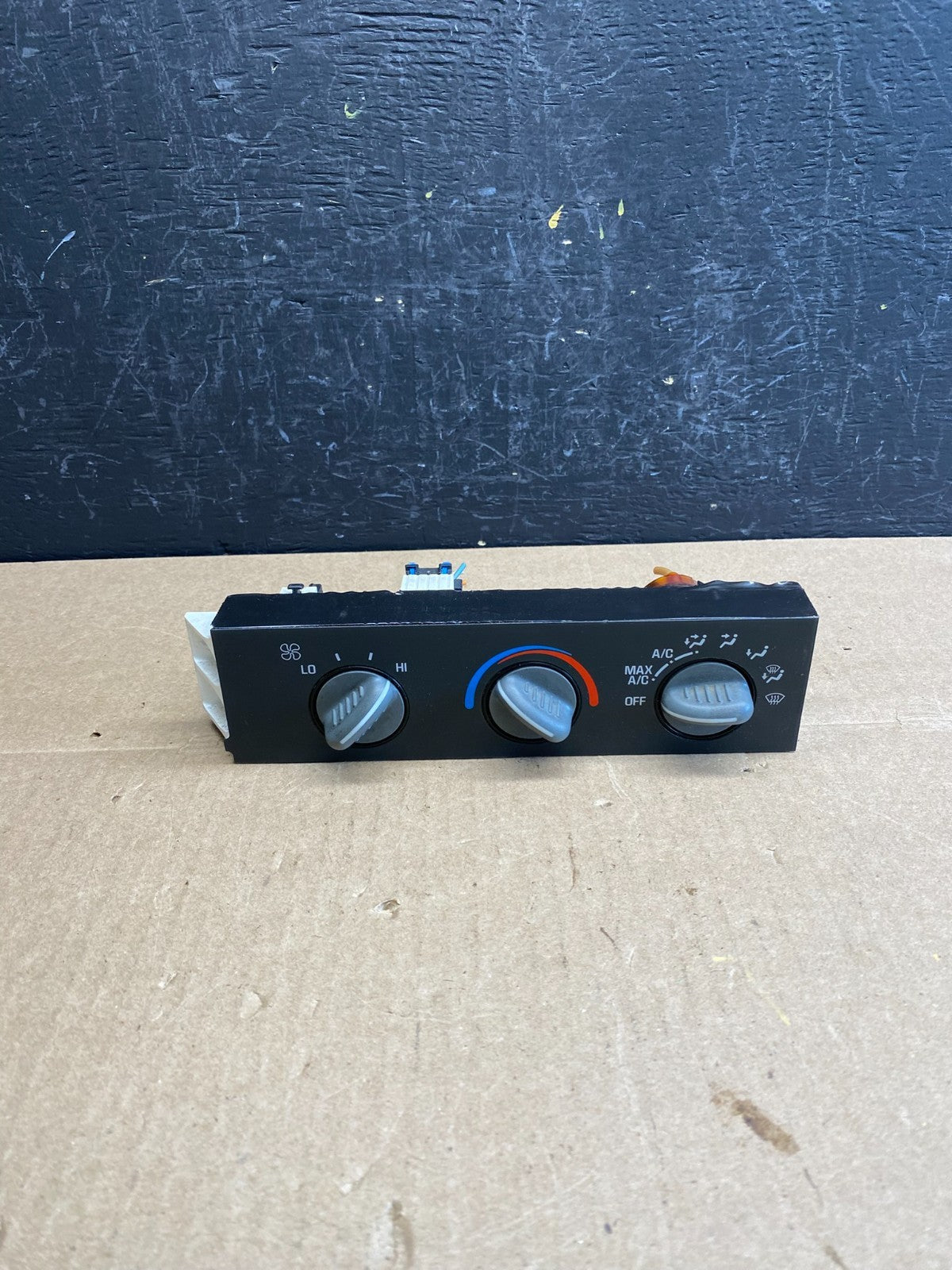 2001 - 2007 GMC Chevrolet Express 1500 Climate Control A/C ac6258 DG0