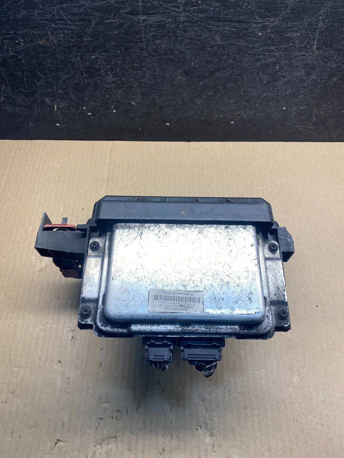 2006 2007 Dodge Charger Fuse Box Body Control Module BCM ag9487 DG4